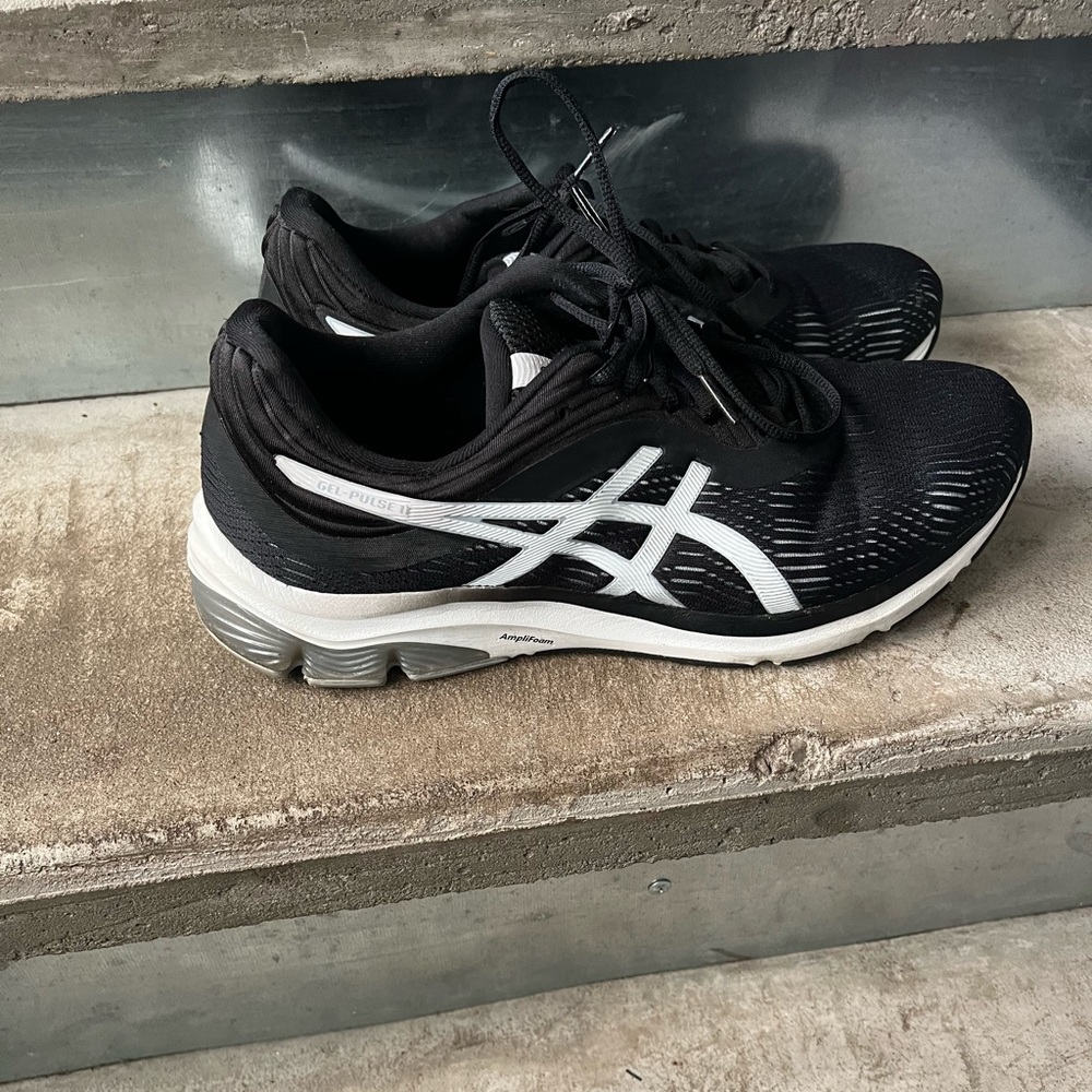 Men’s ASICS Gel 11